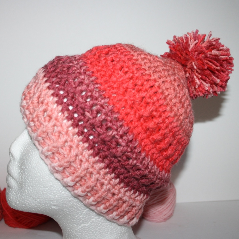 Beautiful Handmade Beanie with pom pom Wool Beanie - Picture 4 of 4